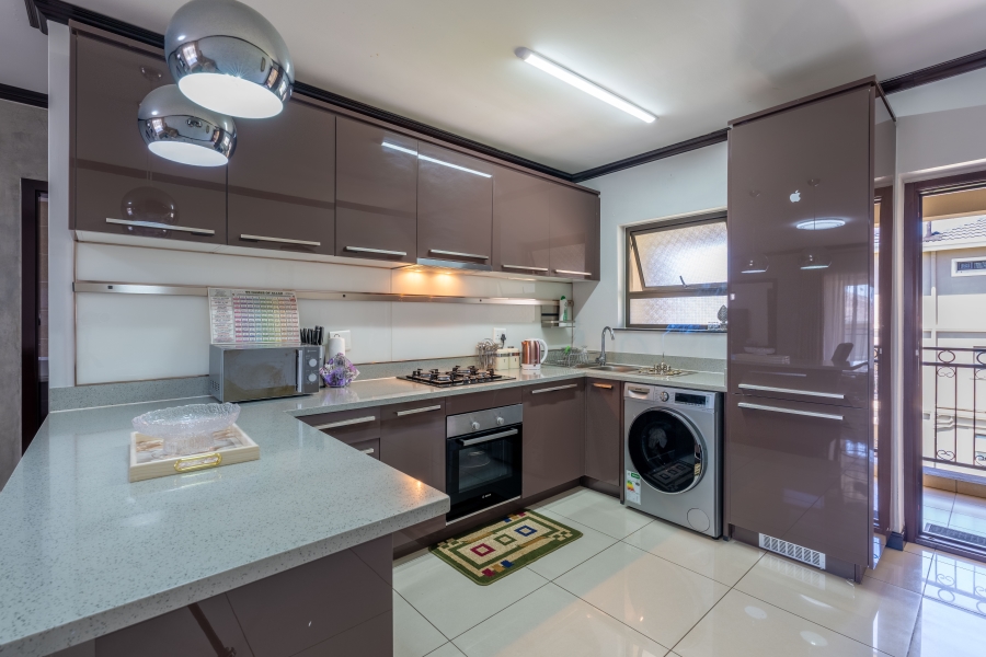 2 Bedroom Property for Sale in Broadacres Gauteng