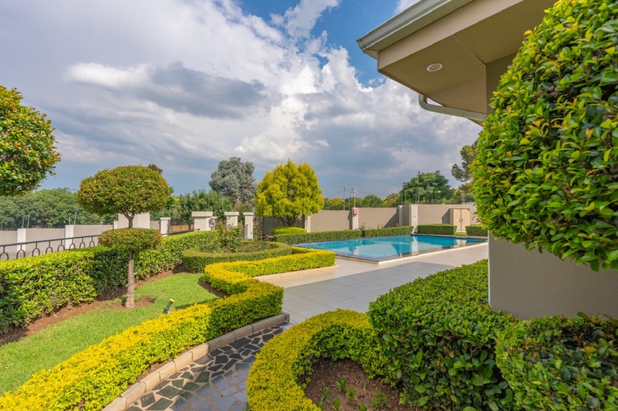 2 Bedroom Property for Sale in Broadacres Gauteng