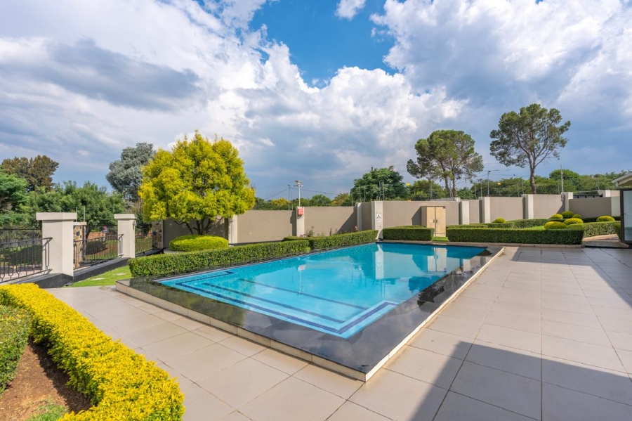 2 Bedroom Property for Sale in Broadacres Gauteng