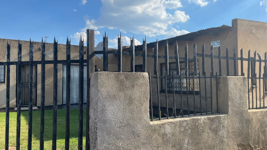 4 Bedroom Property for Sale in Tsakane Gauteng