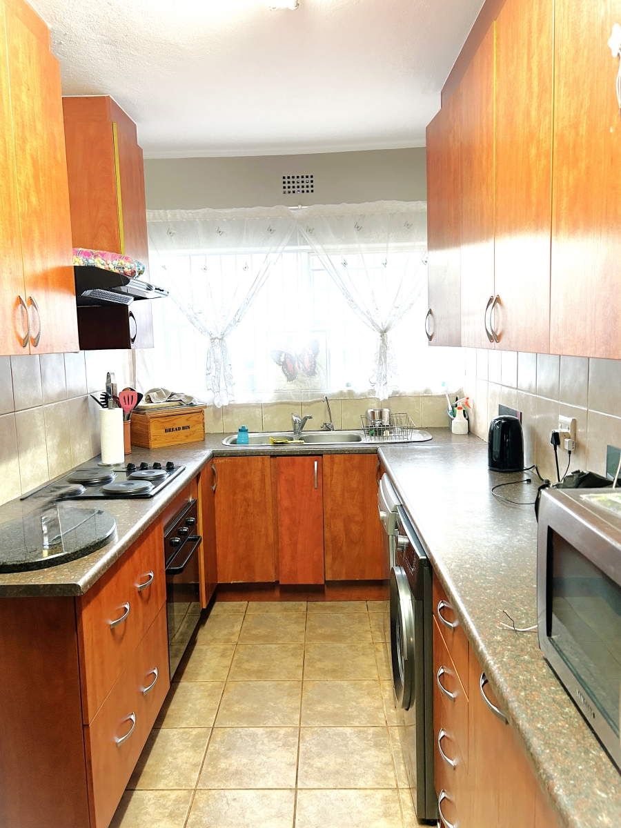 2 Bedroom Property for Sale in Doringkloof Gauteng