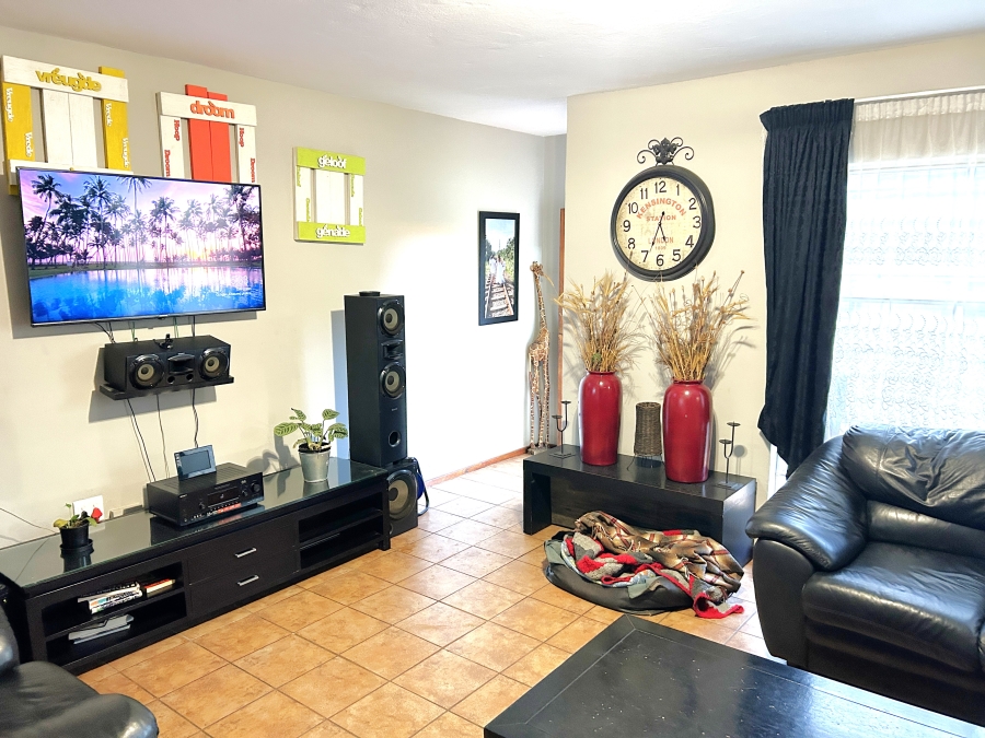 2 Bedroom Property for Sale in Doringkloof Gauteng