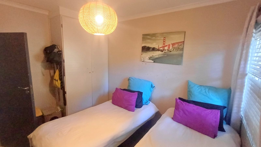 3 Bedroom Property for Sale in Die Hoewes Gauteng