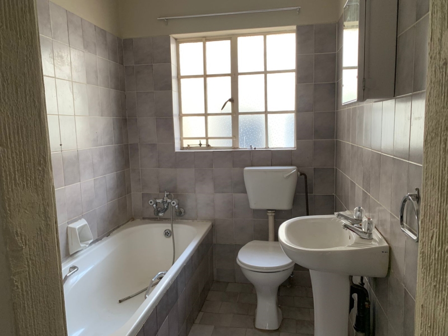 2 Bedroom Property for Sale in Greenhills Gauteng