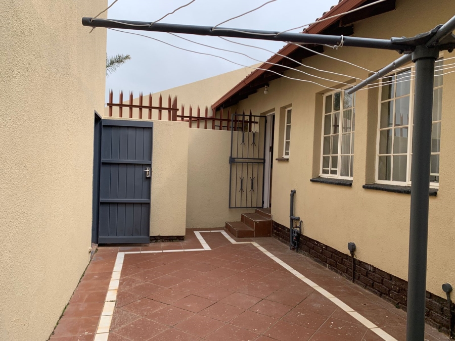 2 Bedroom Property for Sale in Greenhills Gauteng