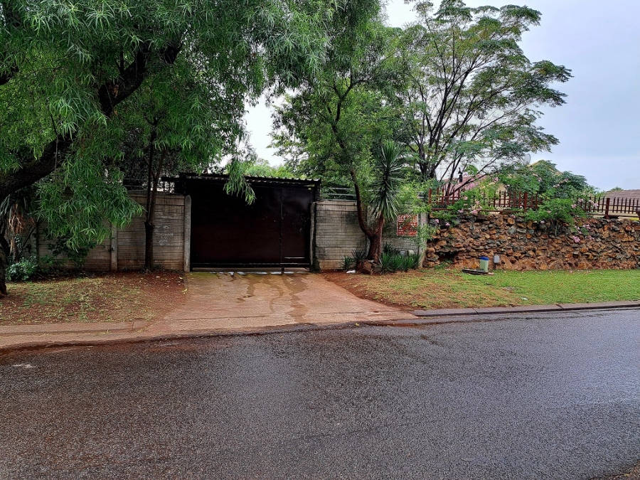 To Let 2 Bedroom Property for Rent in Mayberry Park Gauteng