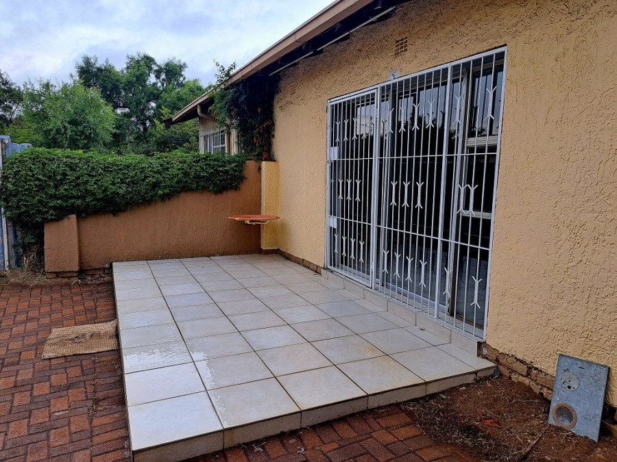 To Let 2 Bedroom Property for Rent in Mayberry Park Gauteng