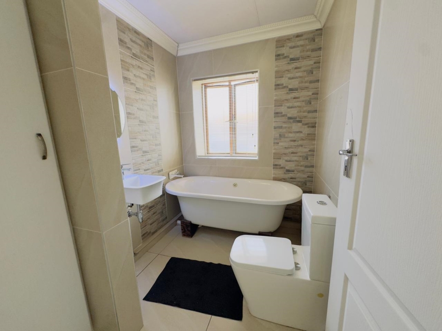 2 Bedroom Property for Sale in Meyersdal Gauteng