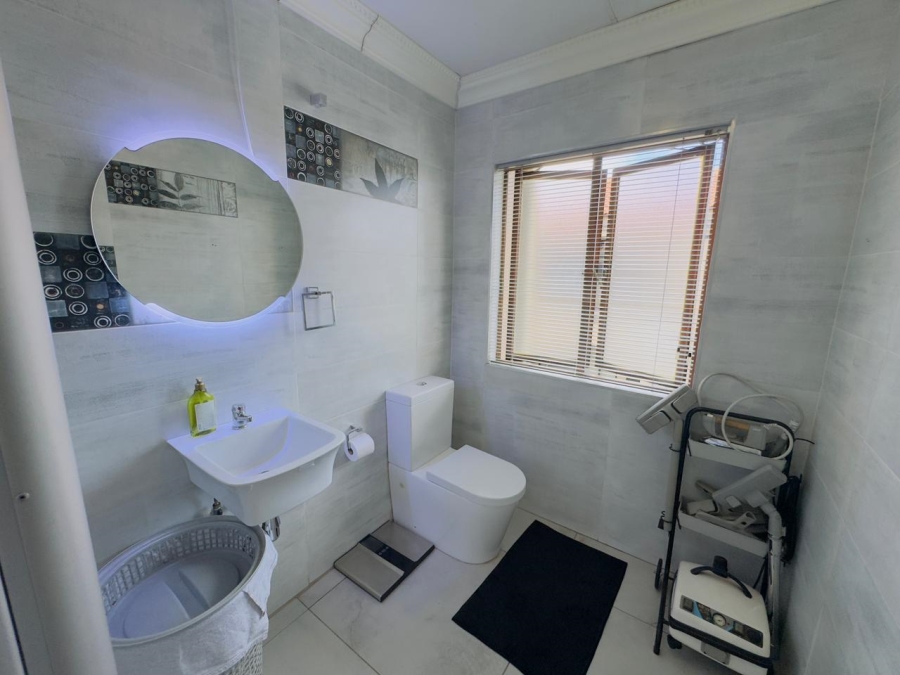 2 Bedroom Property for Sale in Meyersdal Gauteng