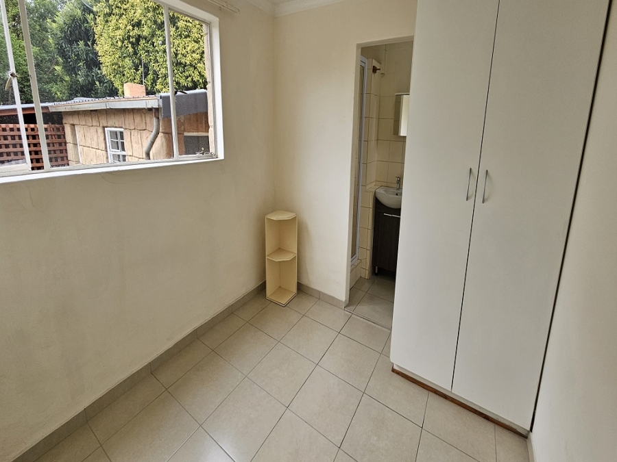 3 Bedroom Property for Sale in South Crest Gauteng