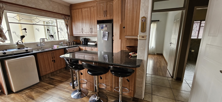 3 Bedroom Property for Sale in South Crest Gauteng