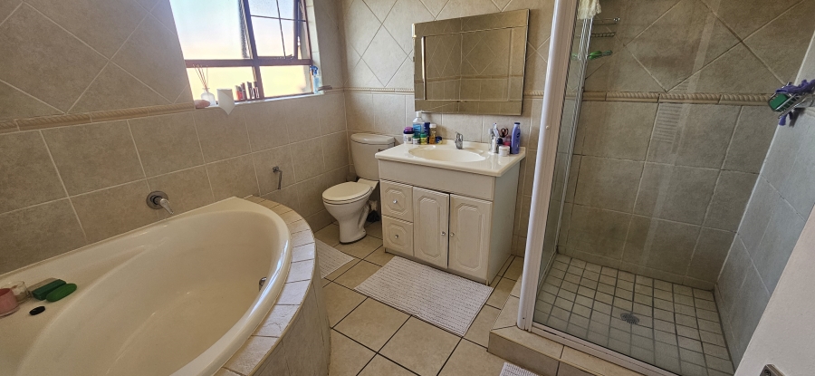 3 Bedroom Property for Sale in Meyersdal Gauteng