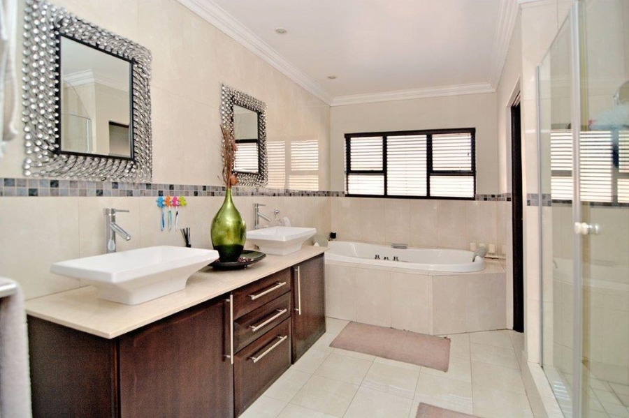 3 Bedroom Property for Sale in Dowerglen Ext 3 Gauteng