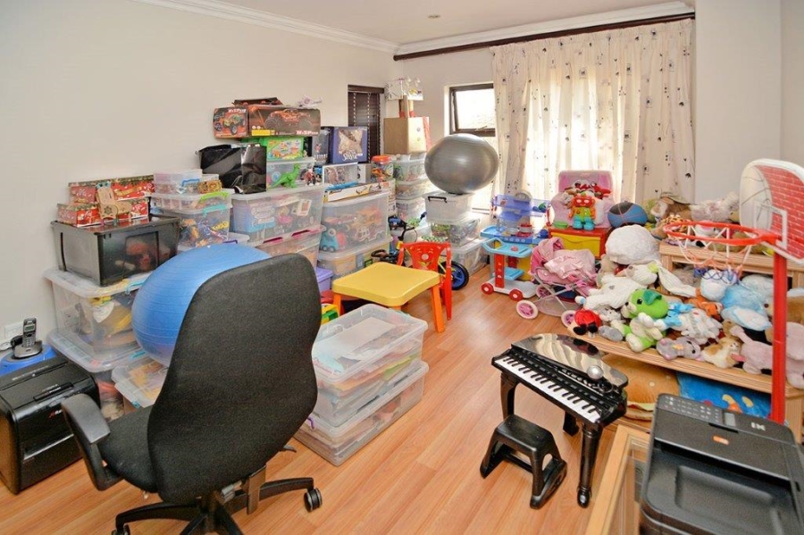 3 Bedroom Property for Sale in Dowerglen Ext 3 Gauteng