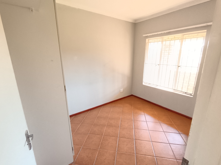 To Let 2 Bedroom Property for Rent in Terenure Gauteng