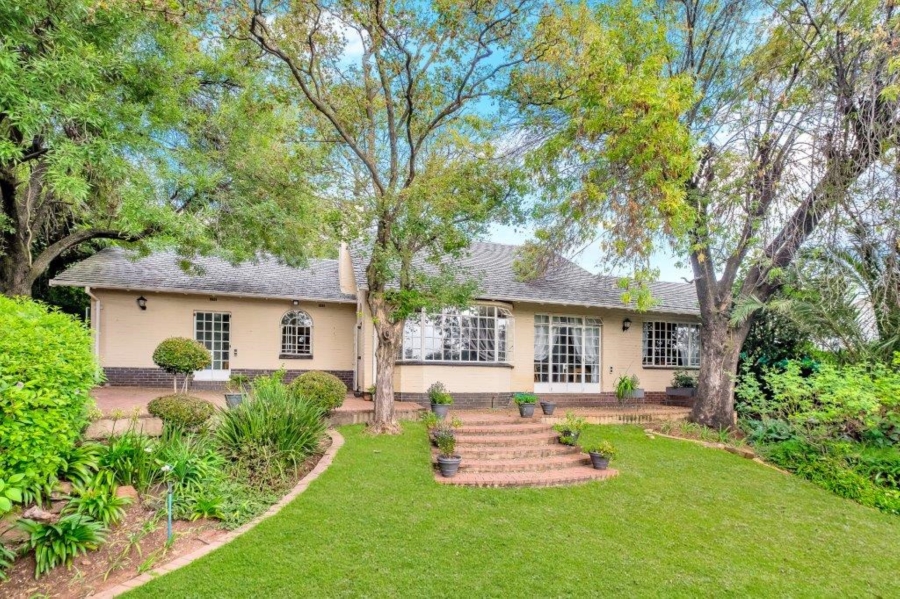 4 Bedroom Property for Sale in Linden Gauteng