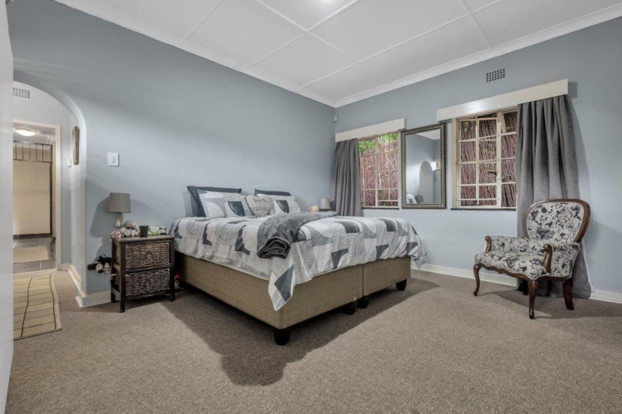 4 Bedroom Property for Sale in Linden Gauteng