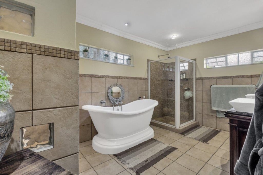 4 Bedroom Property for Sale in Linden Gauteng