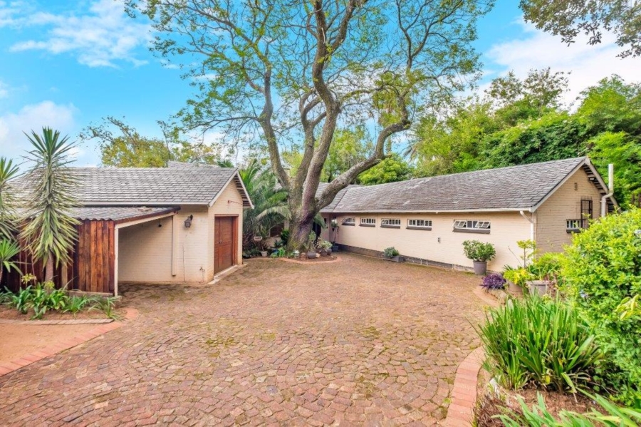 4 Bedroom Property for Sale in Linden Gauteng