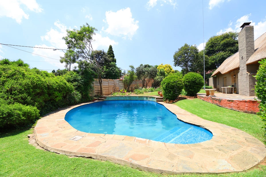 4 Bedroom Property for Sale in Glenhazel Gauteng