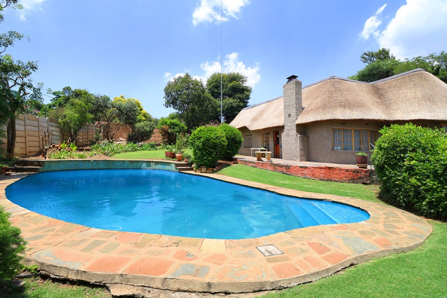 4 Bedroom Property for Sale in Glenhazel Gauteng