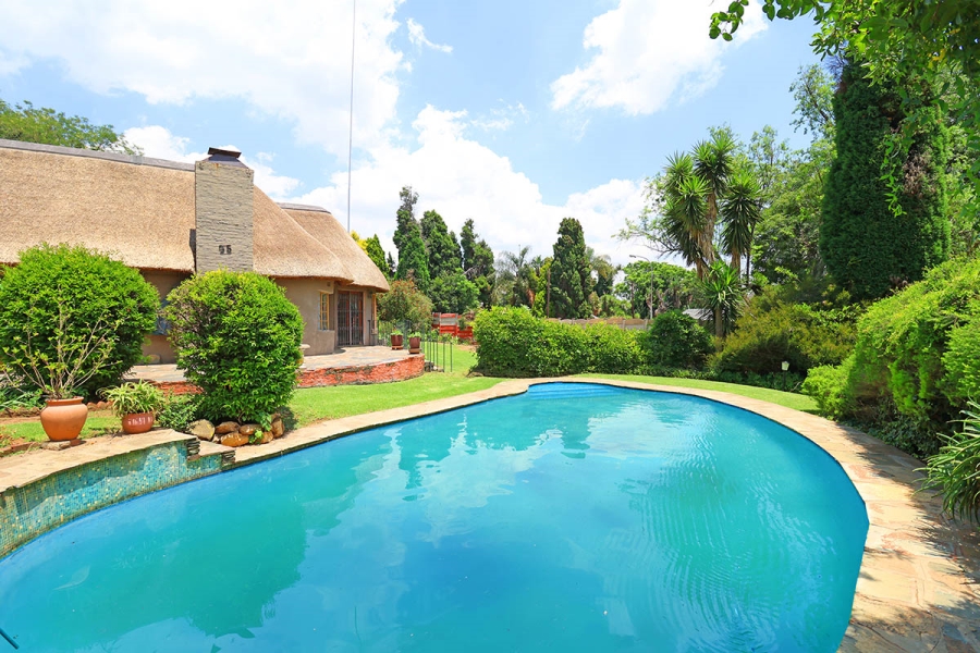 4 Bedroom Property for Sale in Glenhazel Gauteng