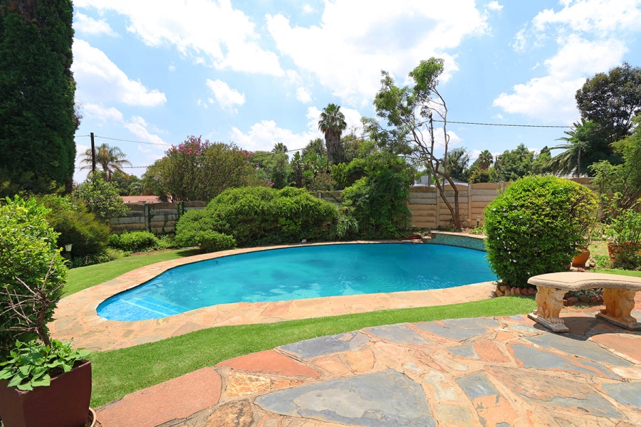 4 Bedroom Property for Sale in Glenhazel Gauteng