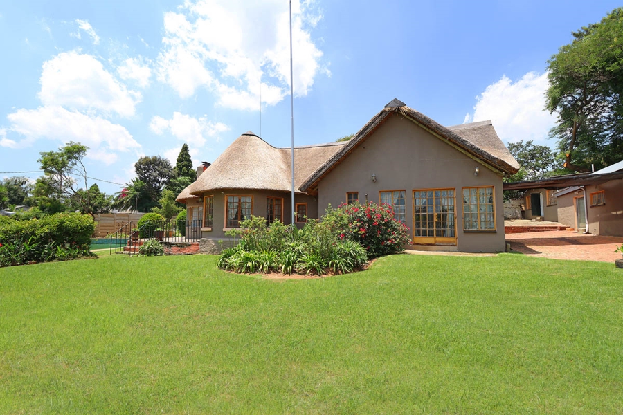 4 Bedroom Property for Sale in Glenhazel Gauteng