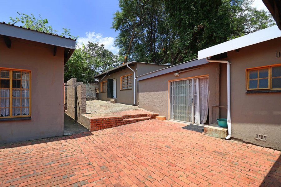 4 Bedroom Property for Sale in Glenhazel Gauteng