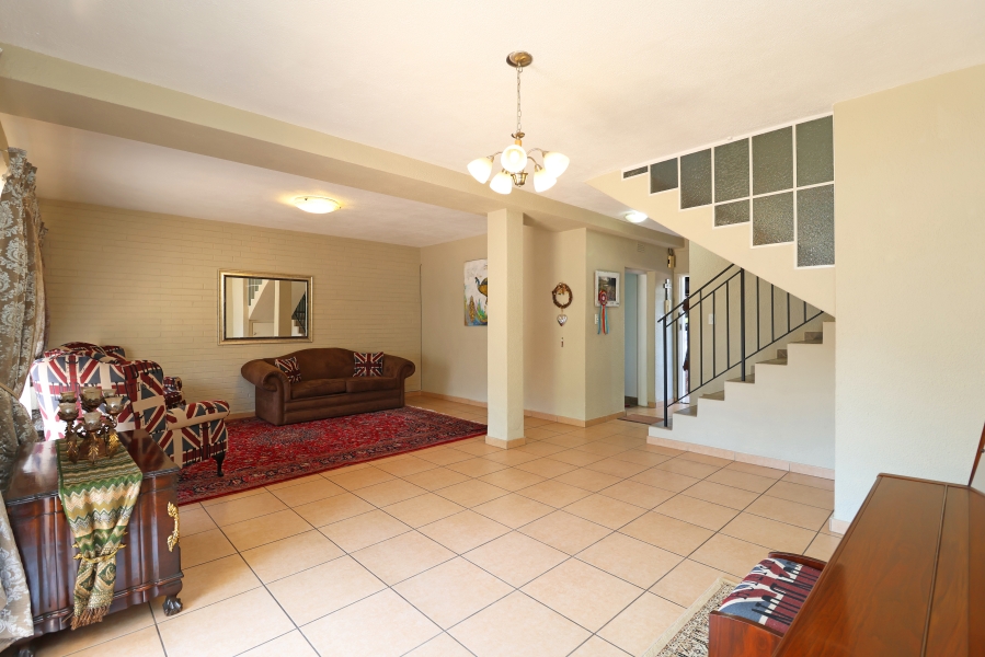 3 Bedroom Property for Sale in Corlett Gardens Gauteng