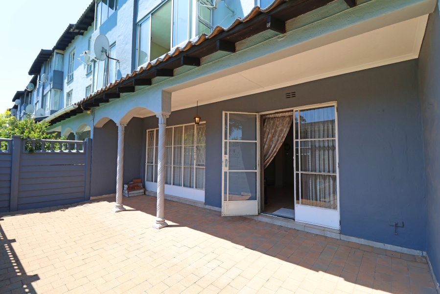 3 Bedroom Property for Sale in Corlett Gardens Gauteng