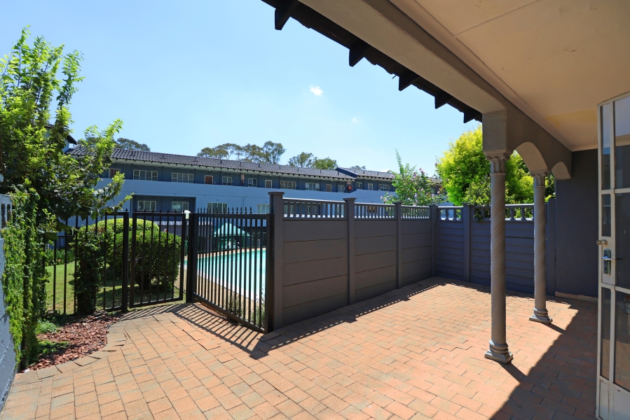 3 Bedroom Property for Sale in Corlett Gardens Gauteng