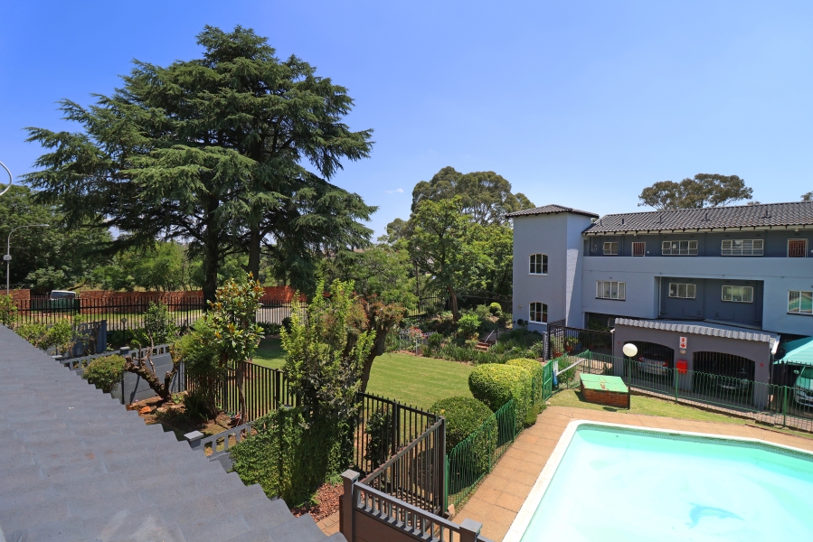 3 Bedroom Property for Sale in Corlett Gardens Gauteng