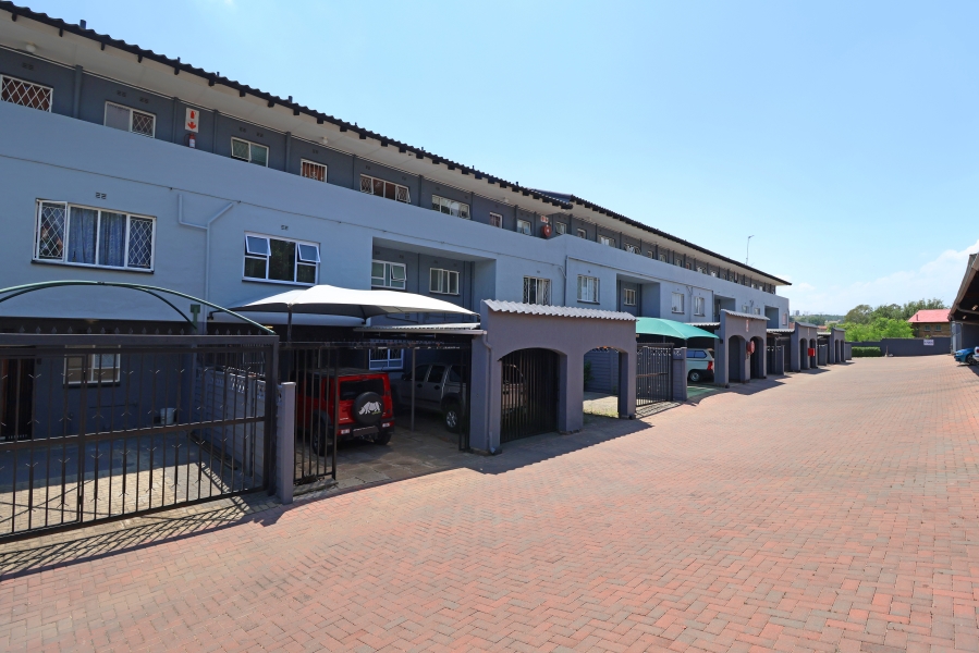 3 Bedroom Property for Sale in Corlett Gardens Gauteng