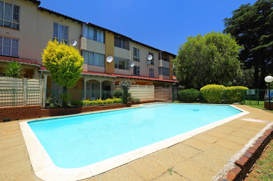 3 Bedroom Property for Sale in Corlett Gardens Gauteng