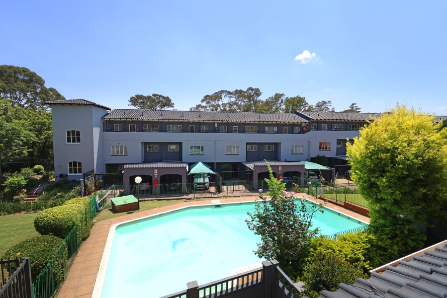 3 Bedroom Property for Sale in Corlett Gardens Gauteng