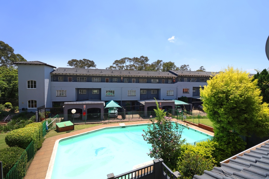 3 Bedroom Property for Sale in Corlett Gardens Gauteng