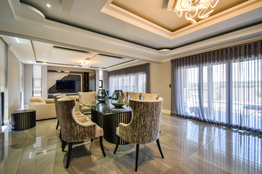 5 Bedroom Property for Sale in Copperleaf Estate Gauteng