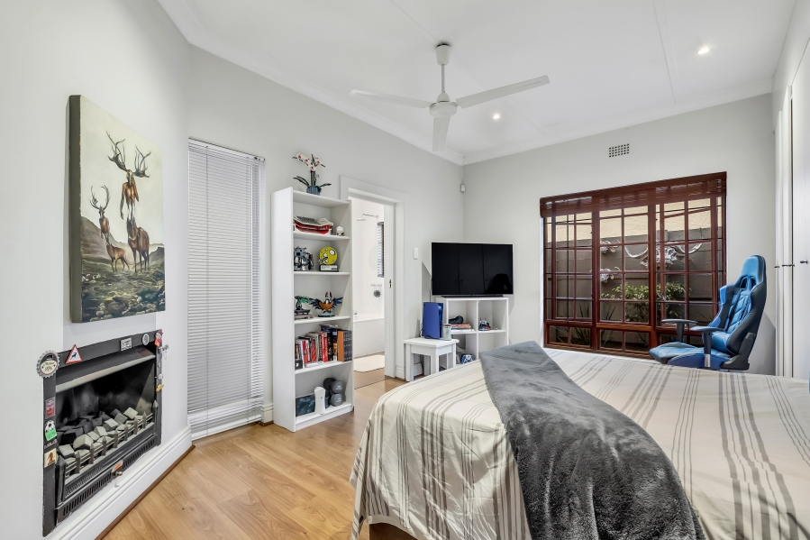 4 Bedroom Property for Sale in Linden Gauteng