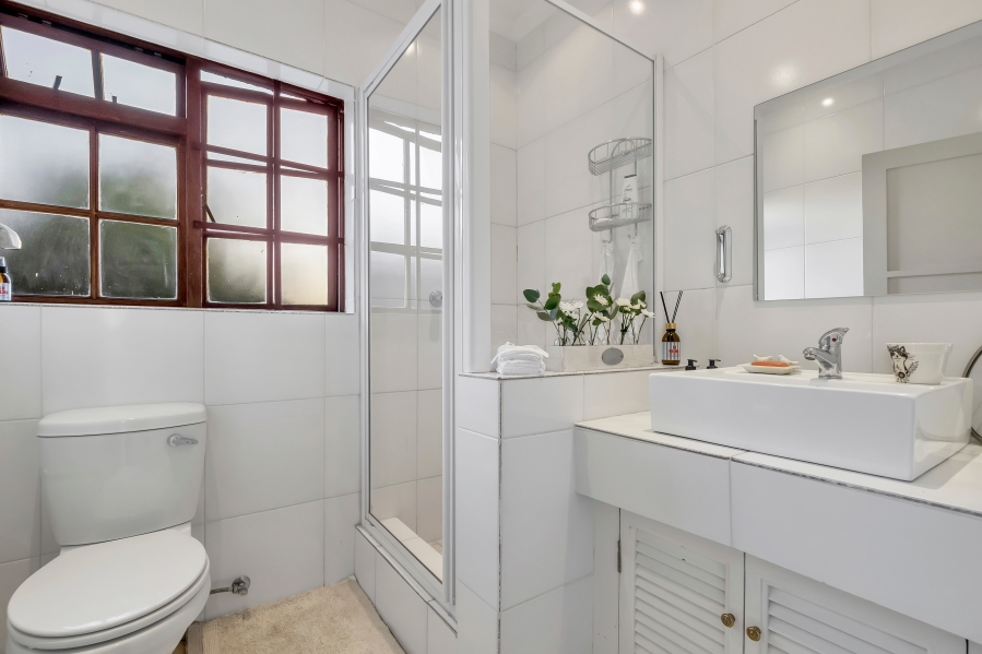 4 Bedroom Property for Sale in Linden Gauteng