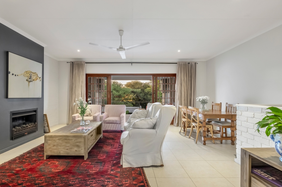 4 Bedroom Property for Sale in Linden Gauteng