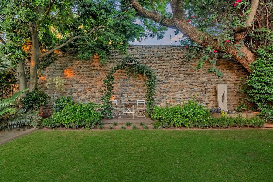 4 Bedroom Property for Sale in Linden Gauteng