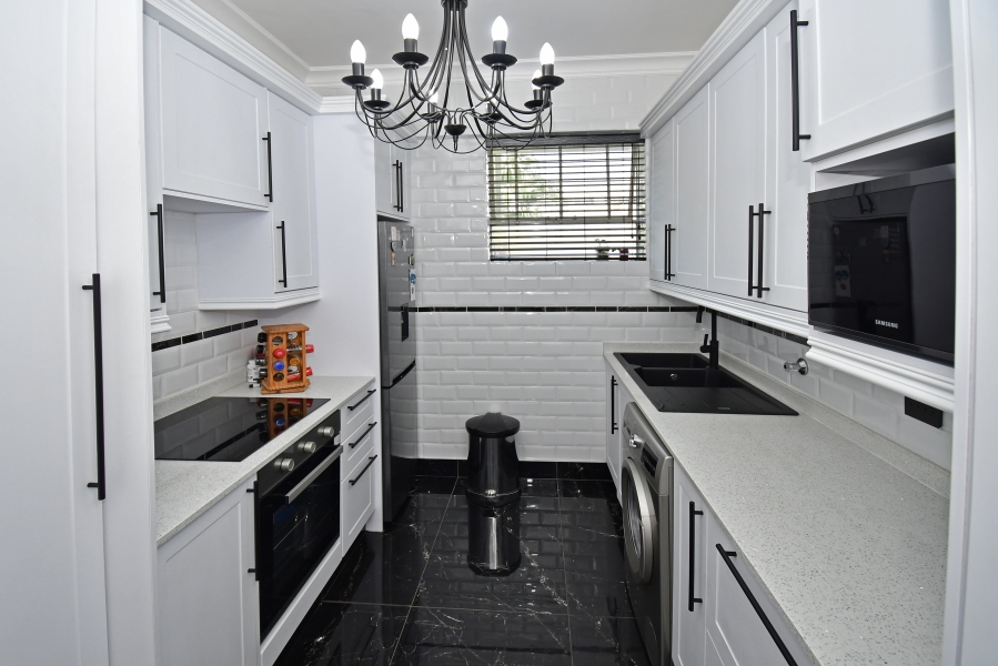 2 Bedroom Property for Sale in Killarney Gauteng