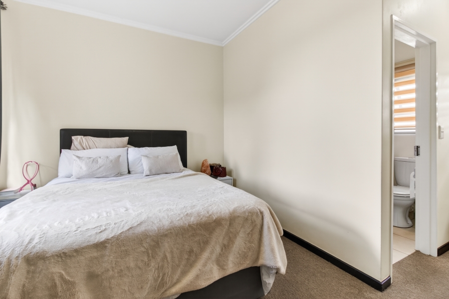 1 Bedroom Property for Sale in Craigavon Gauteng