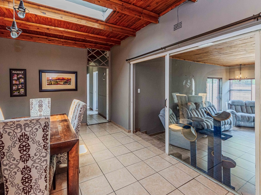 5 Bedroom Property for Sale in Randhart Gauteng