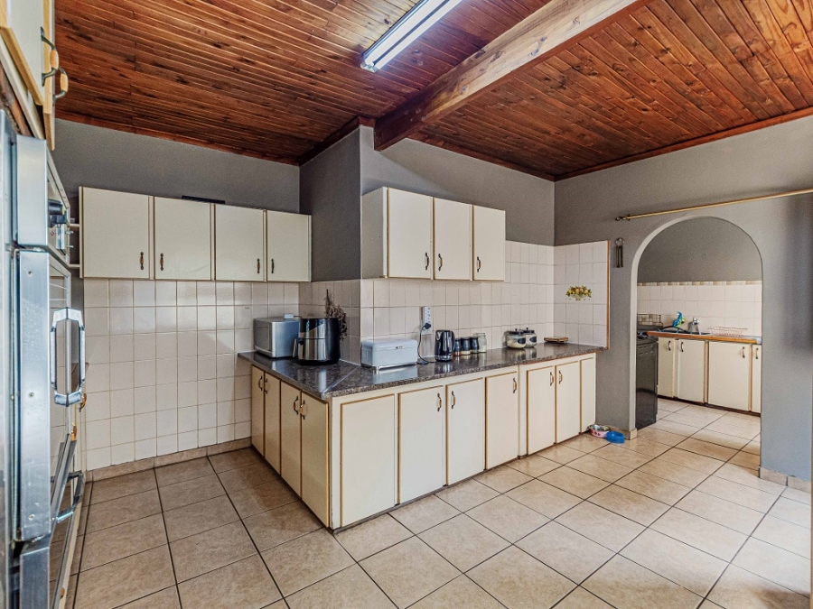 5 Bedroom Property for Sale in Randhart Gauteng