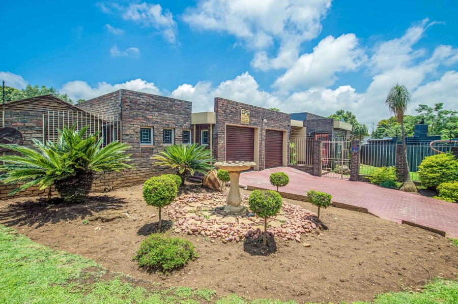 5 Bedroom Property for Sale in Randhart Gauteng