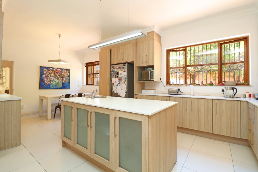 4 Bedroom Property for Sale in Atholl Gauteng