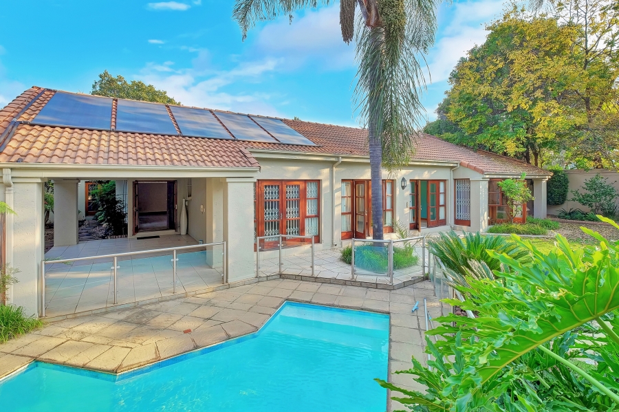 4 Bedroom Property for Sale in Atholl Gauteng