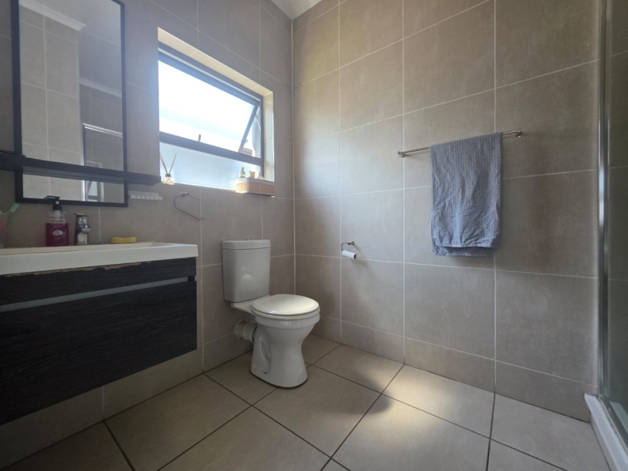 1 Bedroom Property for Sale in Modderfontein Gauteng